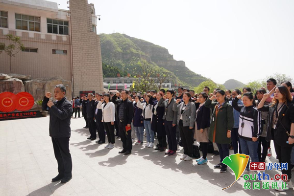 在红色教育基地上党课,河北一高校开展党史学习教育